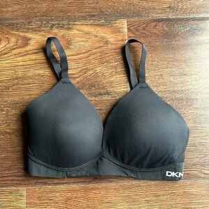 NWOT Women's DKNY Bra | Women's Black Bra | Black Bra | DKNY Seamless Bra